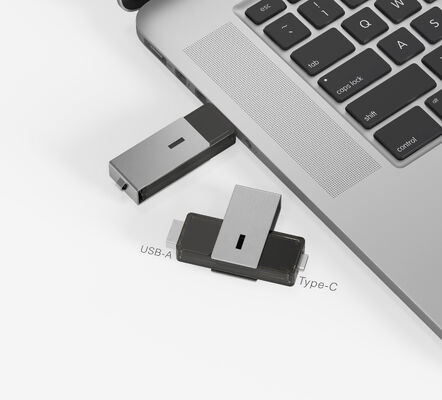The USB Silver Clip Can Rotate 360 Degrees And The USB A And The TYPE C Both Can Be Extended Usb Flash Drive