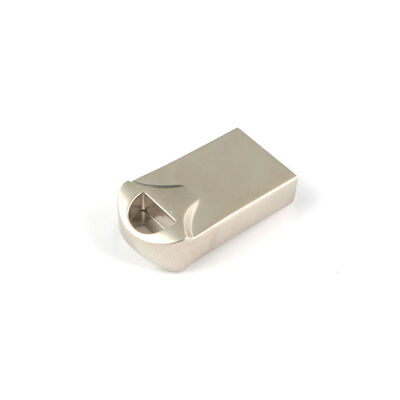 シルバーと光沢のある金属 USB フラッシュ ドライブ 高速データ転送速度 安全なデータ ストレージに適した耐久性のある金属ケース
