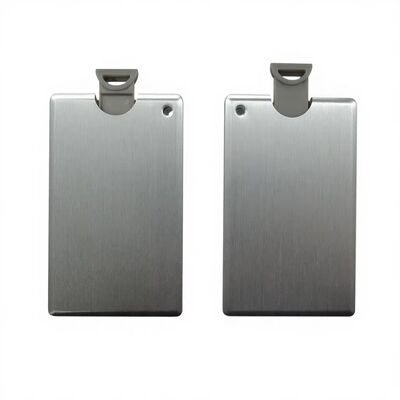 1 年間保証 安全なファイル ストレージとプロモーションに適したスクリーン プリント USB ロゴを特徴とするクレジット カード USB ペンドライブ