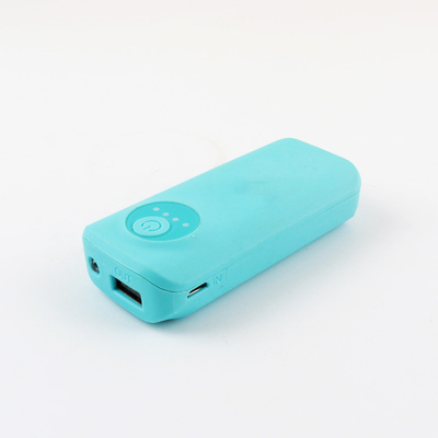 LEDライト プラスチック携帯用力銀行2400MAH 18650李イオン電池