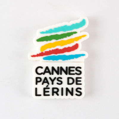 オーバーオーバーの形状のUSBをPVCやシリコンで カスタマイズして