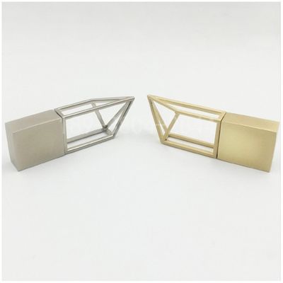 H2テストに渡されるOEMレーザーの印刷物のロゴのプリズム金属USBの抜け目がないドライブ2.0